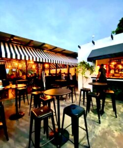 CAP DELI – Restaurant au Cap-Haïtien | Rue 24