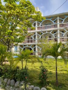 La Cayenne Hôtel – Hébergement aux Cayes, Haïti