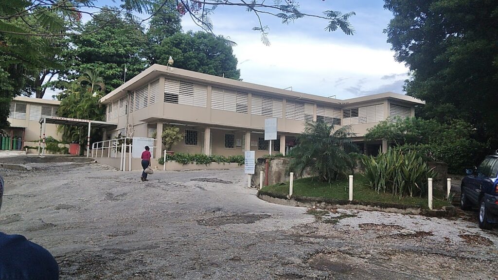 Hôpital Canapé Vert – Soins Médicaux à Port-au-Prince