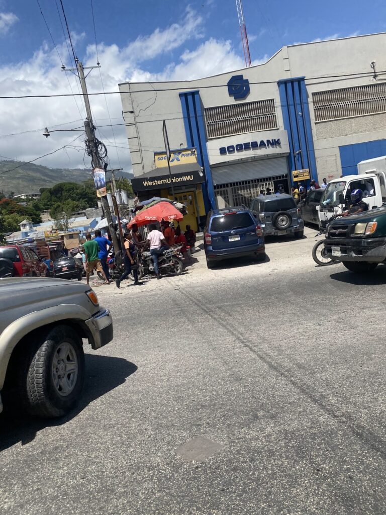 Sogebank Delmas 48 | Banque à Port-au-Prince