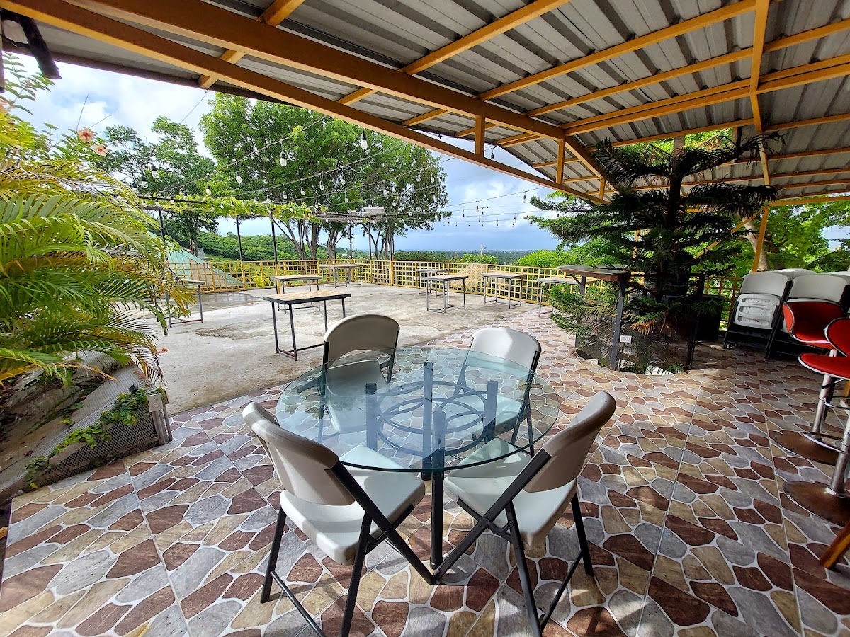 Vetiver Hills Hotel - Restaurant