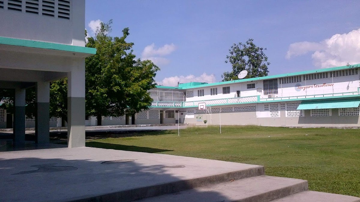 Collège Saint-Jean des Cayes