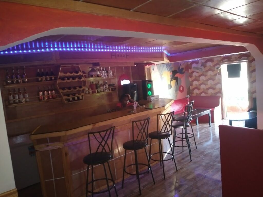 Red point sport bar & restaurant
