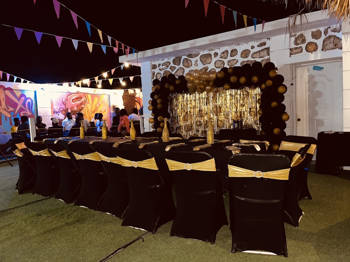Delux Bar&Fast-Food