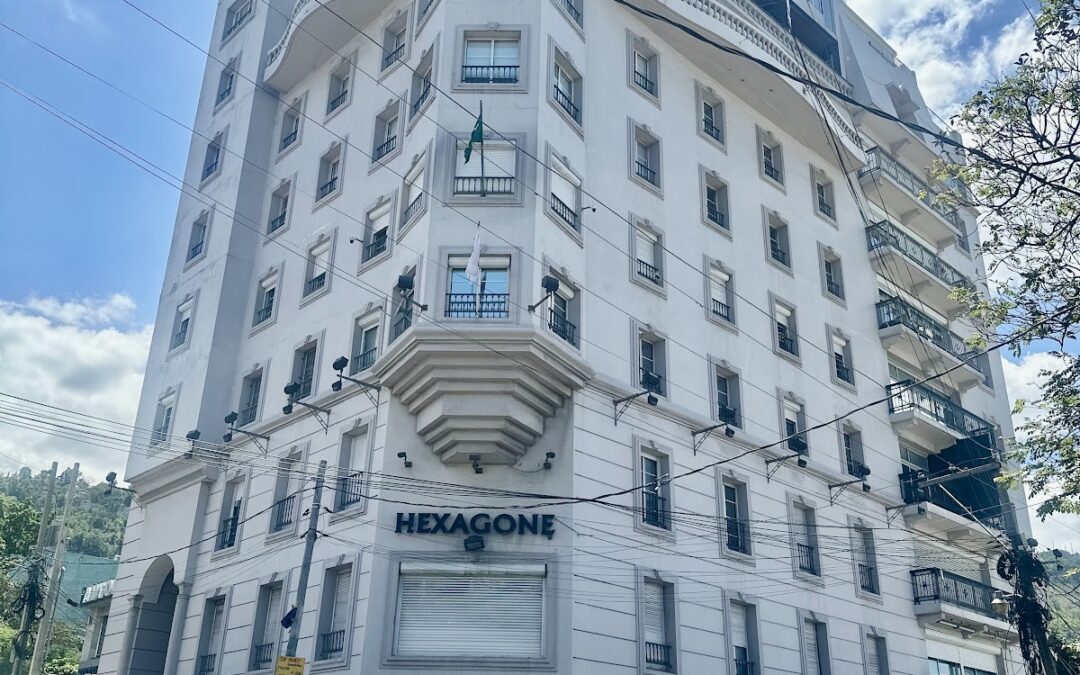 Hexagone Tour – Agence Immobilière à Pétion-Ville