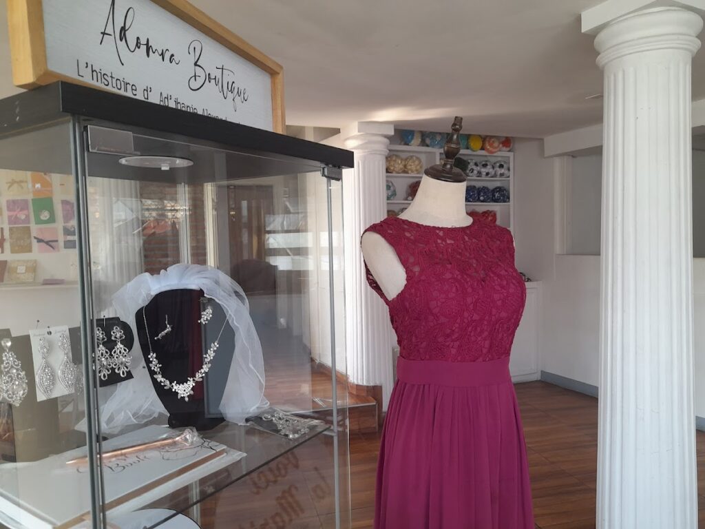 Adomra Boutique – Vêtements & Mode à Delmas