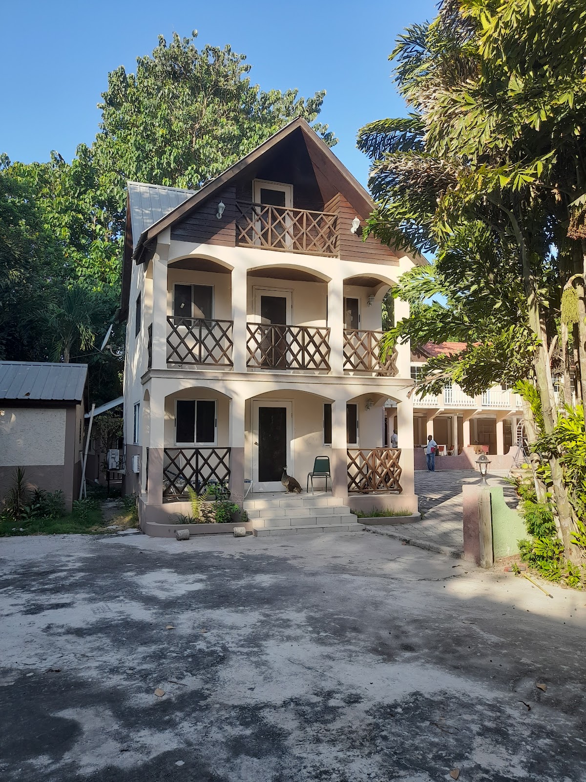 Taciana Hotel