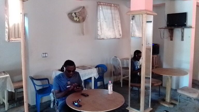Chez Guerda Bar Resto – Restaurant à Gros-Morne