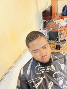 Elegance Barber Shop – Salon de Coiffure aux Cayes