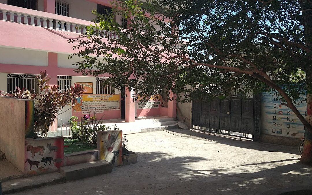 Institution Les Roses Nouvelles – École à Hinche