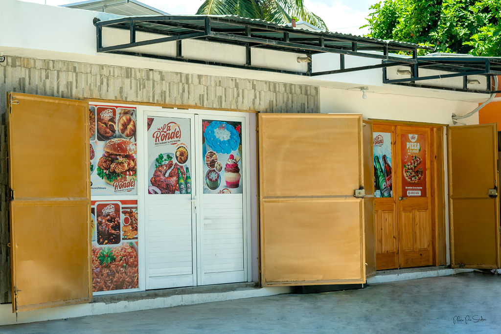 La Ronde Restaurant & Pâtisserie | Saut-d-Eau