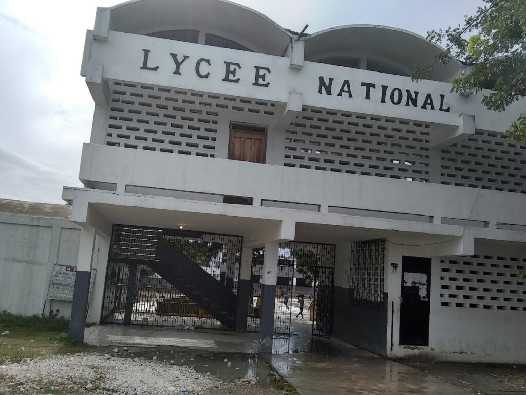 Lycée National de Mirebalais – École Secondaire Haïti