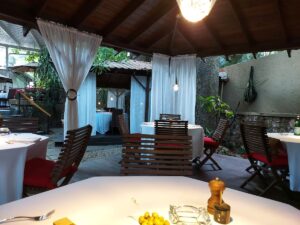 Mozaïk Restaurant – Thomazeau, Haïti