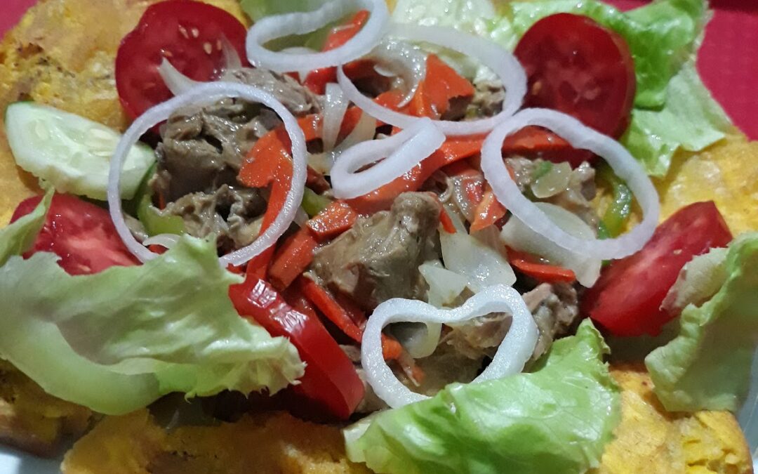 Over Here Bar Restaurant & Grill – Torbeck, Haïti