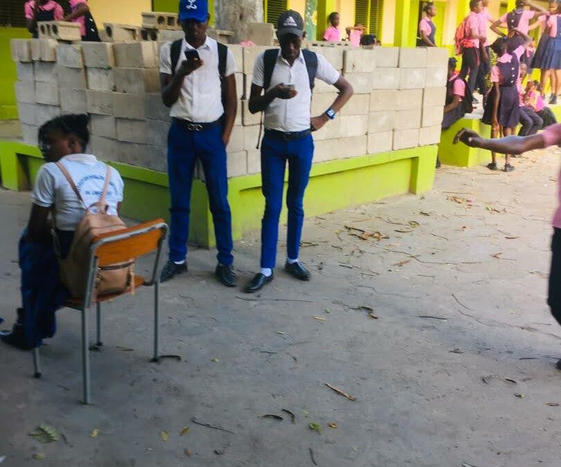 Collège Pavillon Saint Antoine – École à Limonade