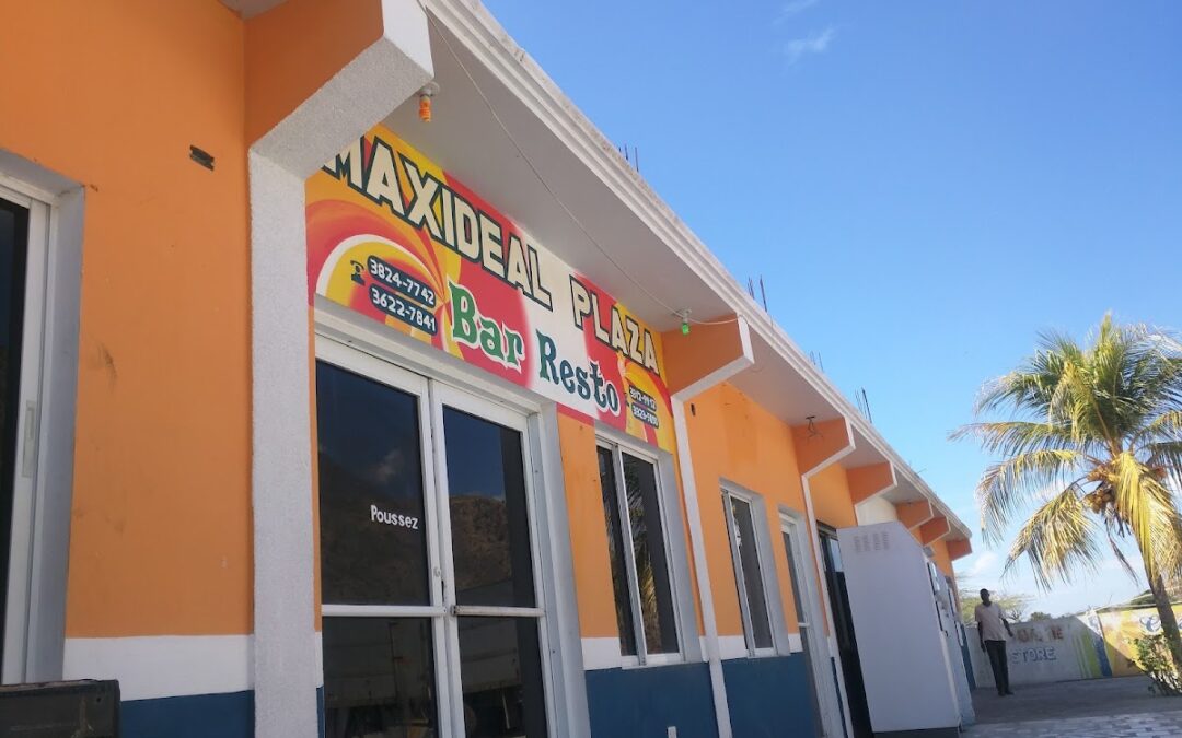 Maxideal Plaza Bar-Resto | Restaurant à Dessalines