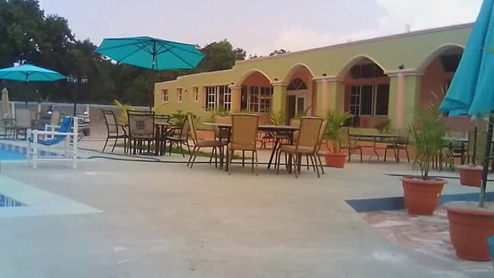 EXTRAVAGANZA RESORT HOTEL – Hébergement Fort-Liberté