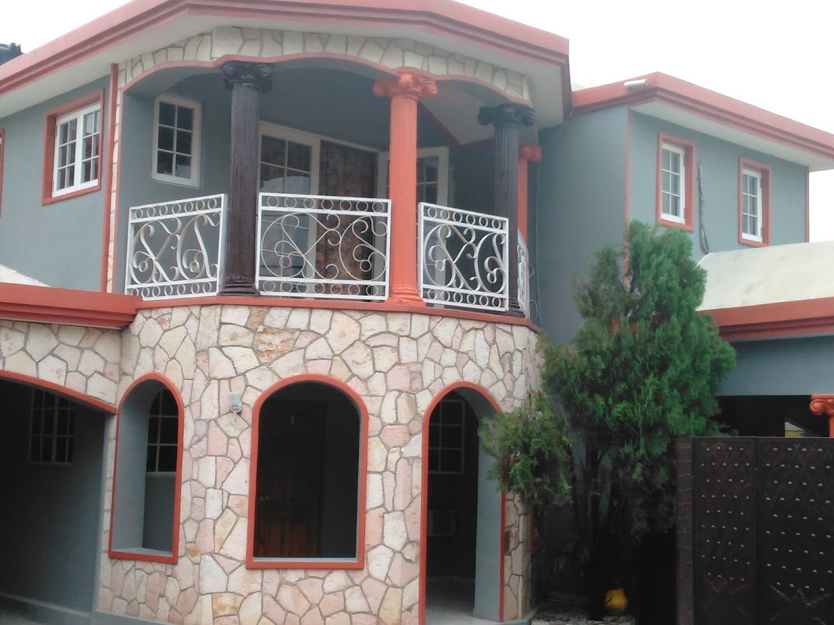Daniella Inn Hotel