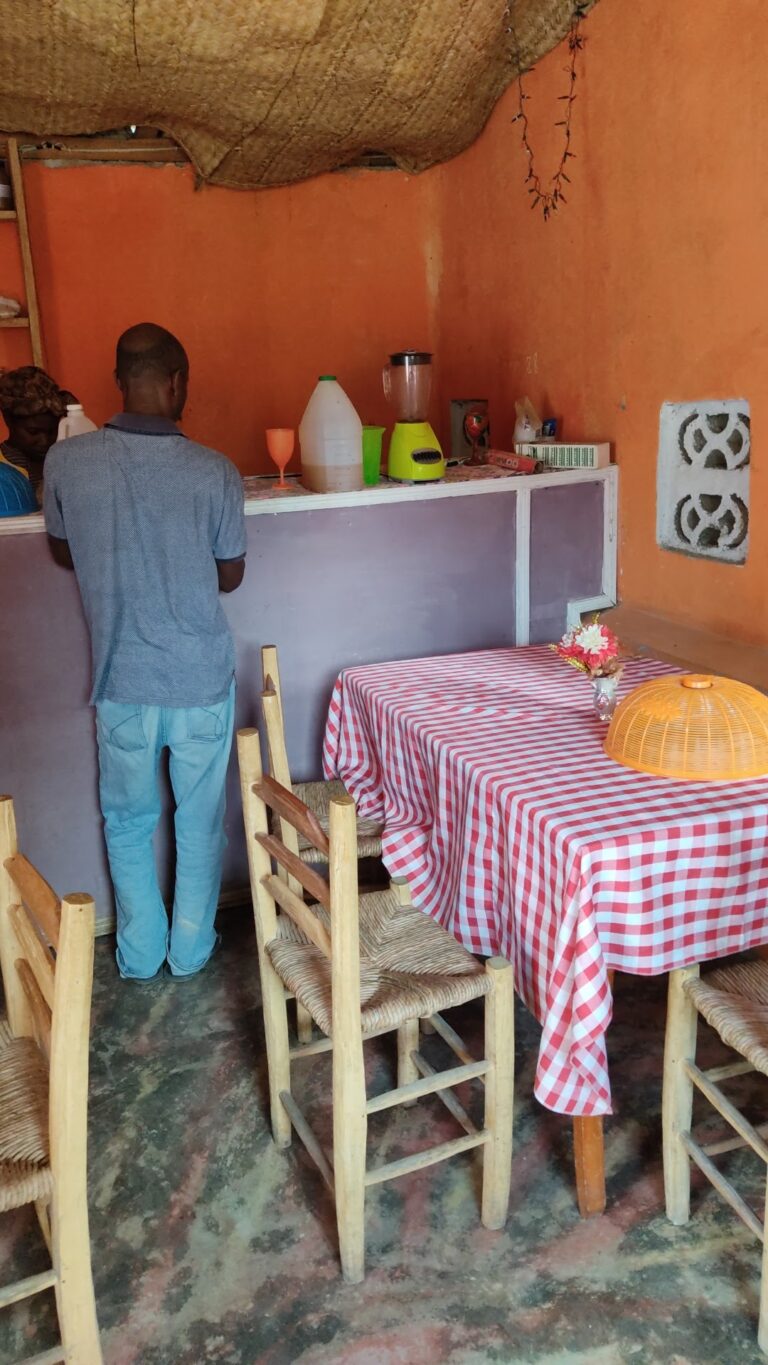 Namil Vin de Mangue – Restaurant à Thiotte, Haïti