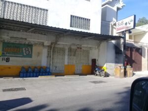 Huit a Huit Market – Alimentation à Port-au-Prince