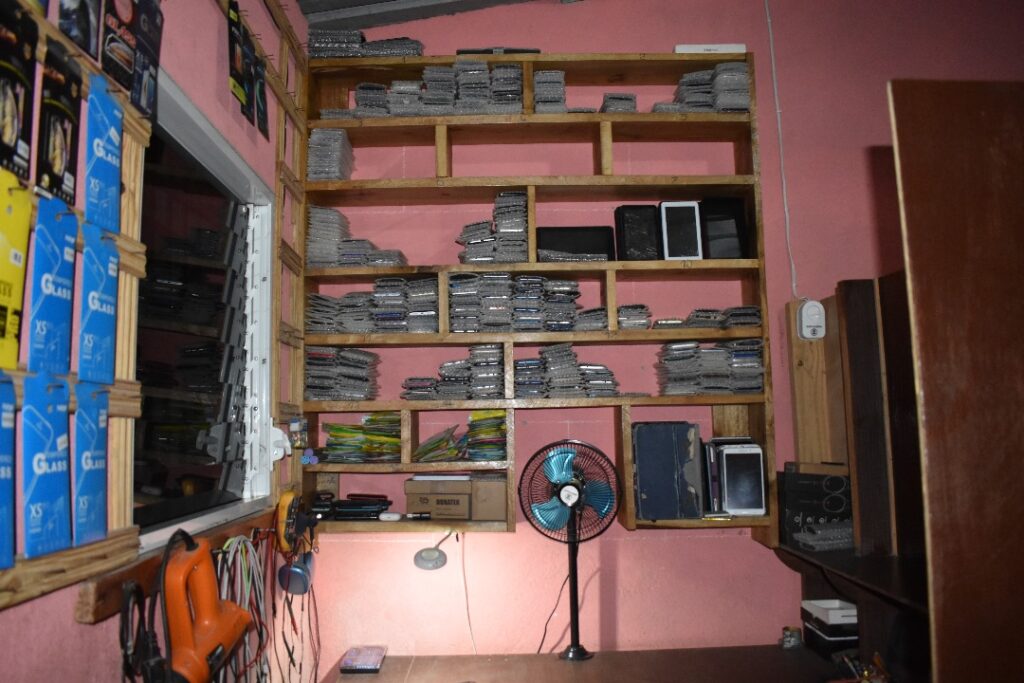 TOP SERVICE HT – Réparation Téléphone Jacmel