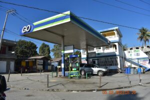 Go Elohim – Station Service à Hinche, Haïti