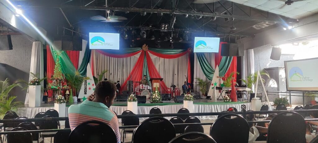 Église Le Village – Communauté Chrétienne à Pétion-Ville