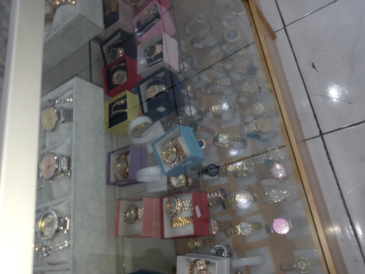 Christou boutique