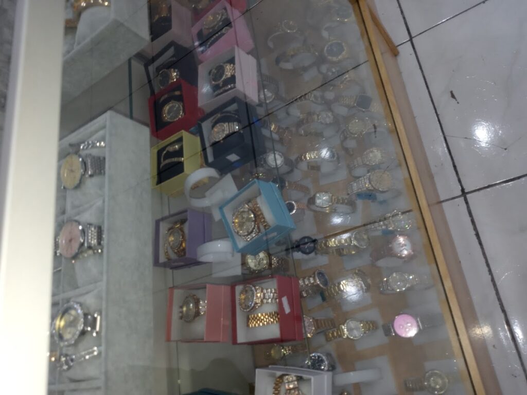 Christou boutique