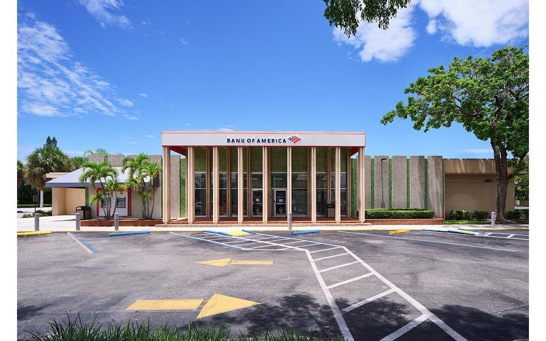 Bank of America (with Drive-thru ATM)