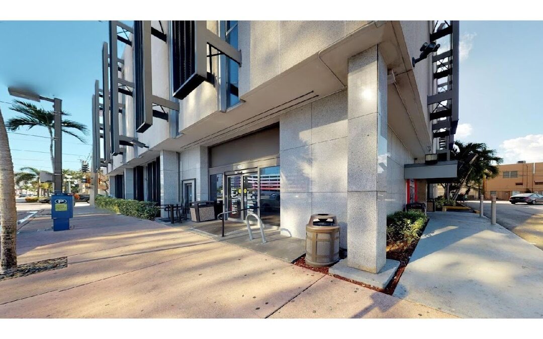 Bank of America (with Drive-thru ATM)
