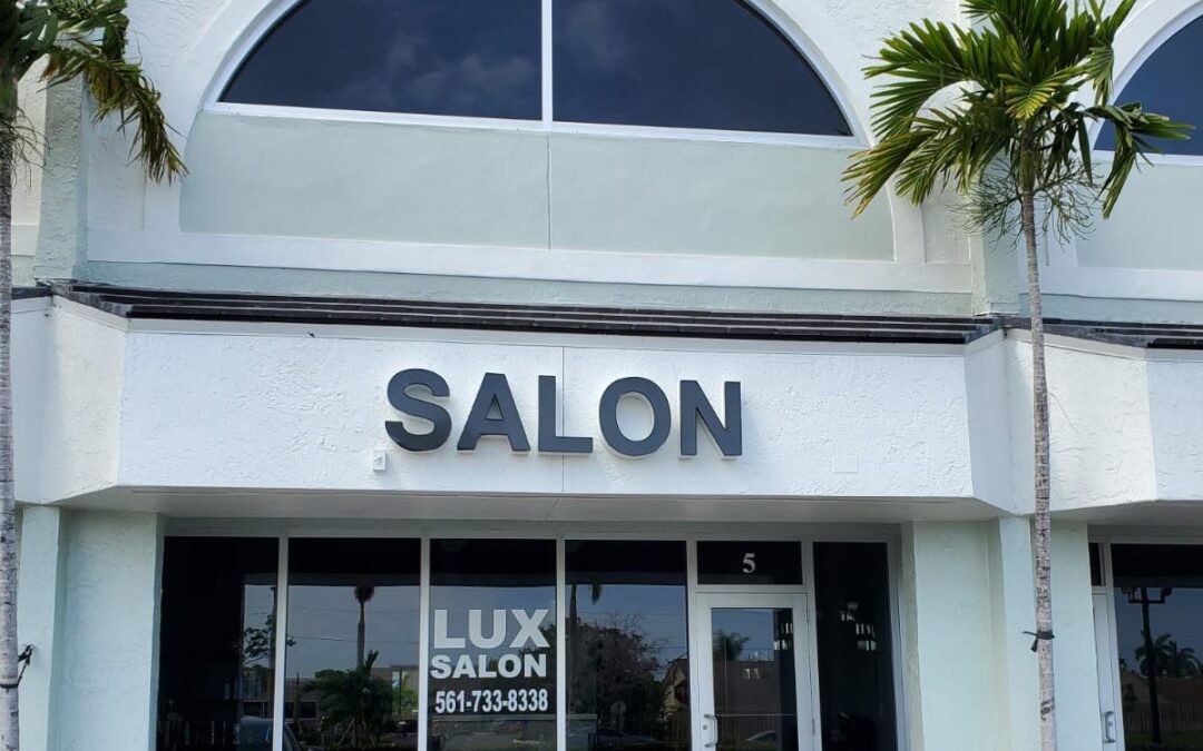 Lux Salon